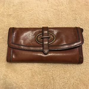 FOSSIL Soft Brown Leather Trifold Wallet